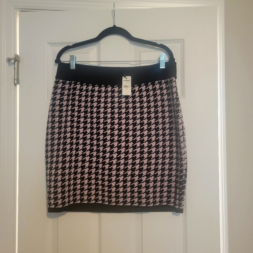 Express, Houndstooth sweater skirt, XL, NWT